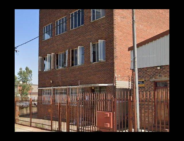 INDUSTRIAL FOR SALE IN GERMISTON CENTRAL